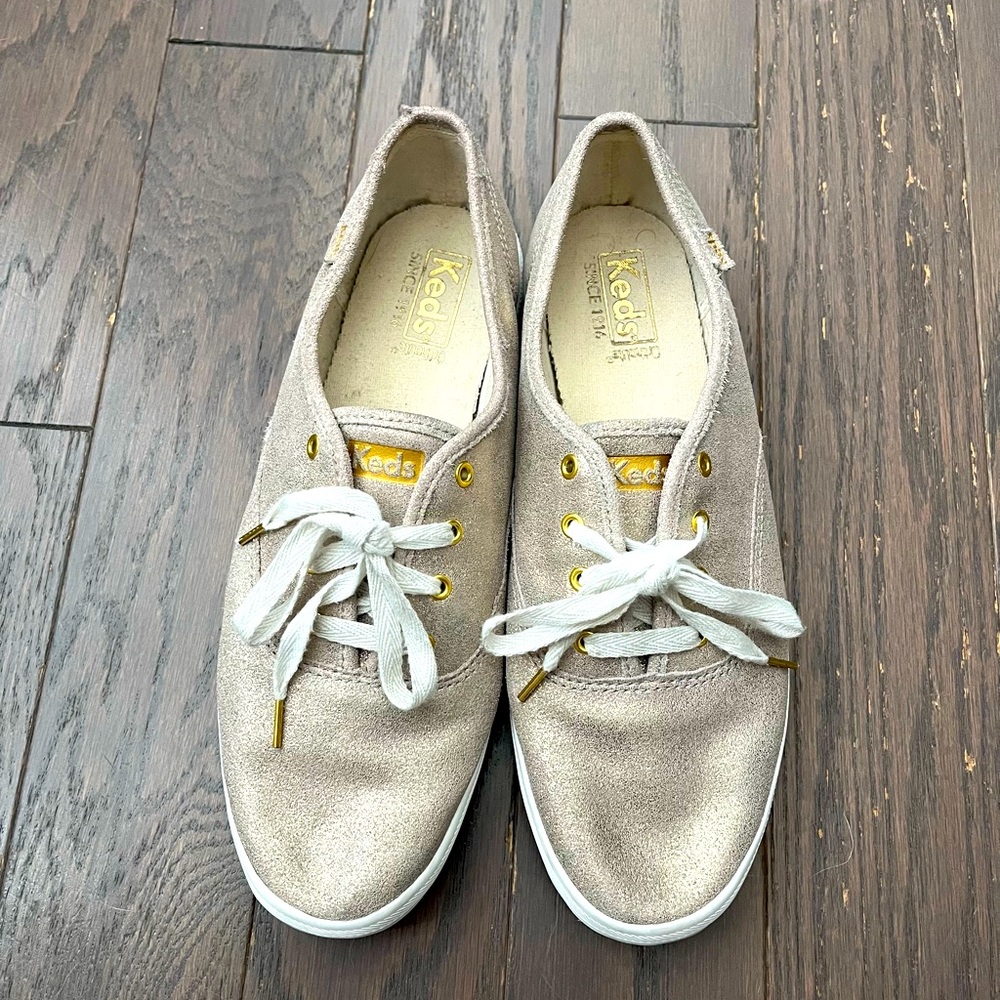 Keds 🍾 Champagne gold tennis shoes women’s 9